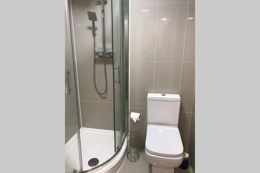 Marie'S Serviced Apartments- 2 Bedroom City Stay Bedford Dış mekan fotoğraf
