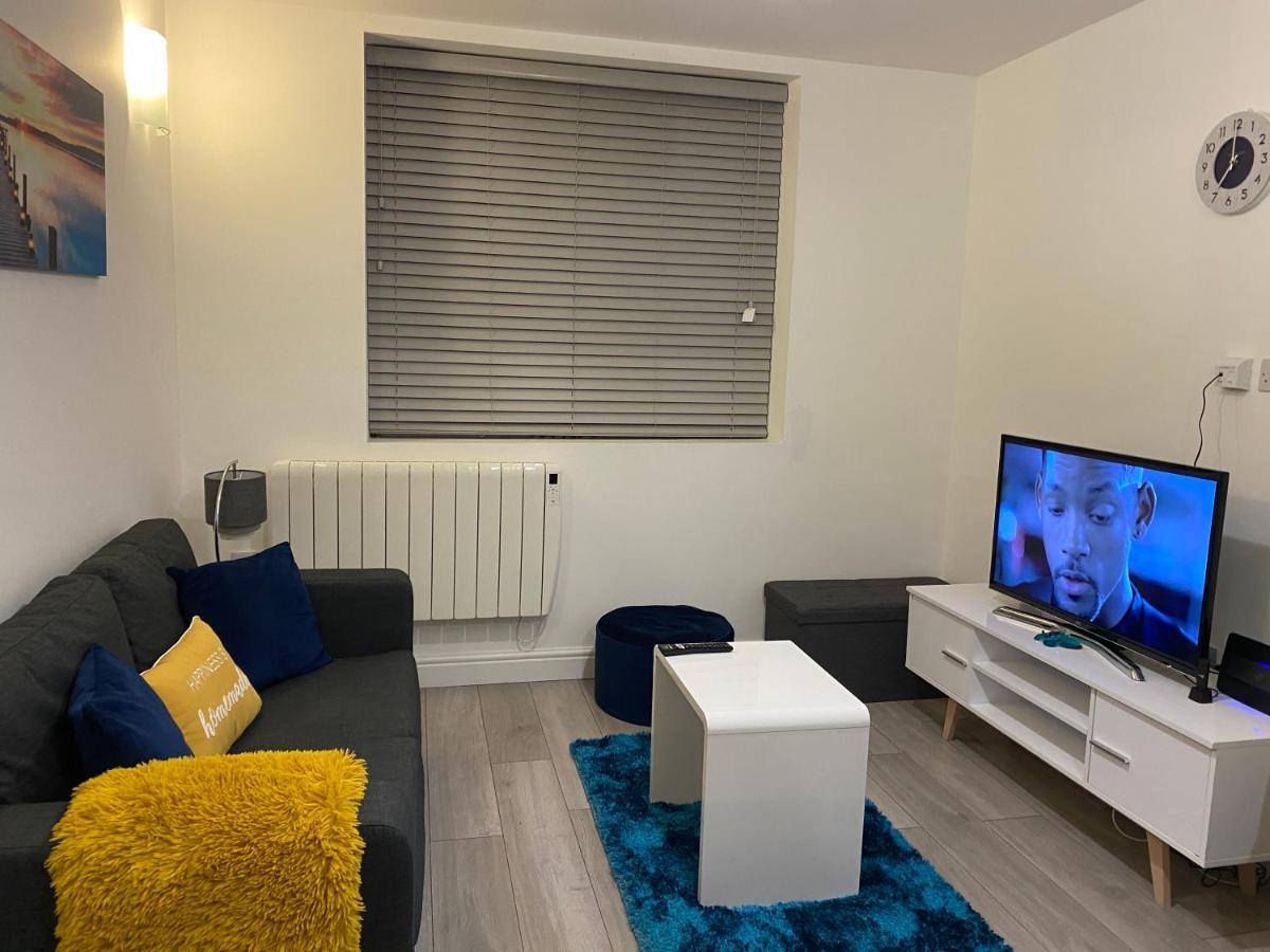 Marie'S Serviced Apartments- 2 Bedroom City Stay Bedford Dış mekan fotoğraf